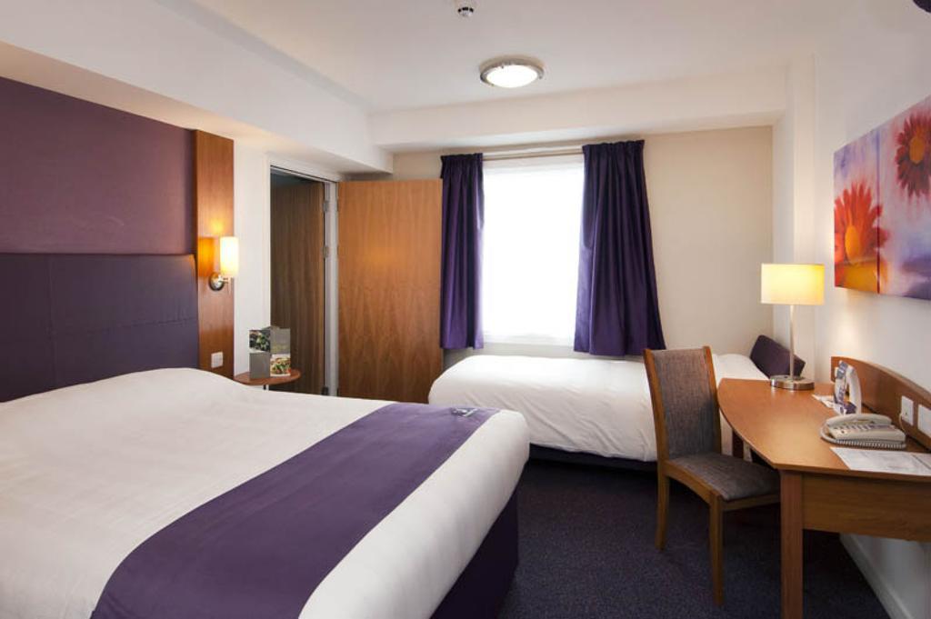 Premier Inn Manchester - Heaton Park المظهر الخارجي الصورة